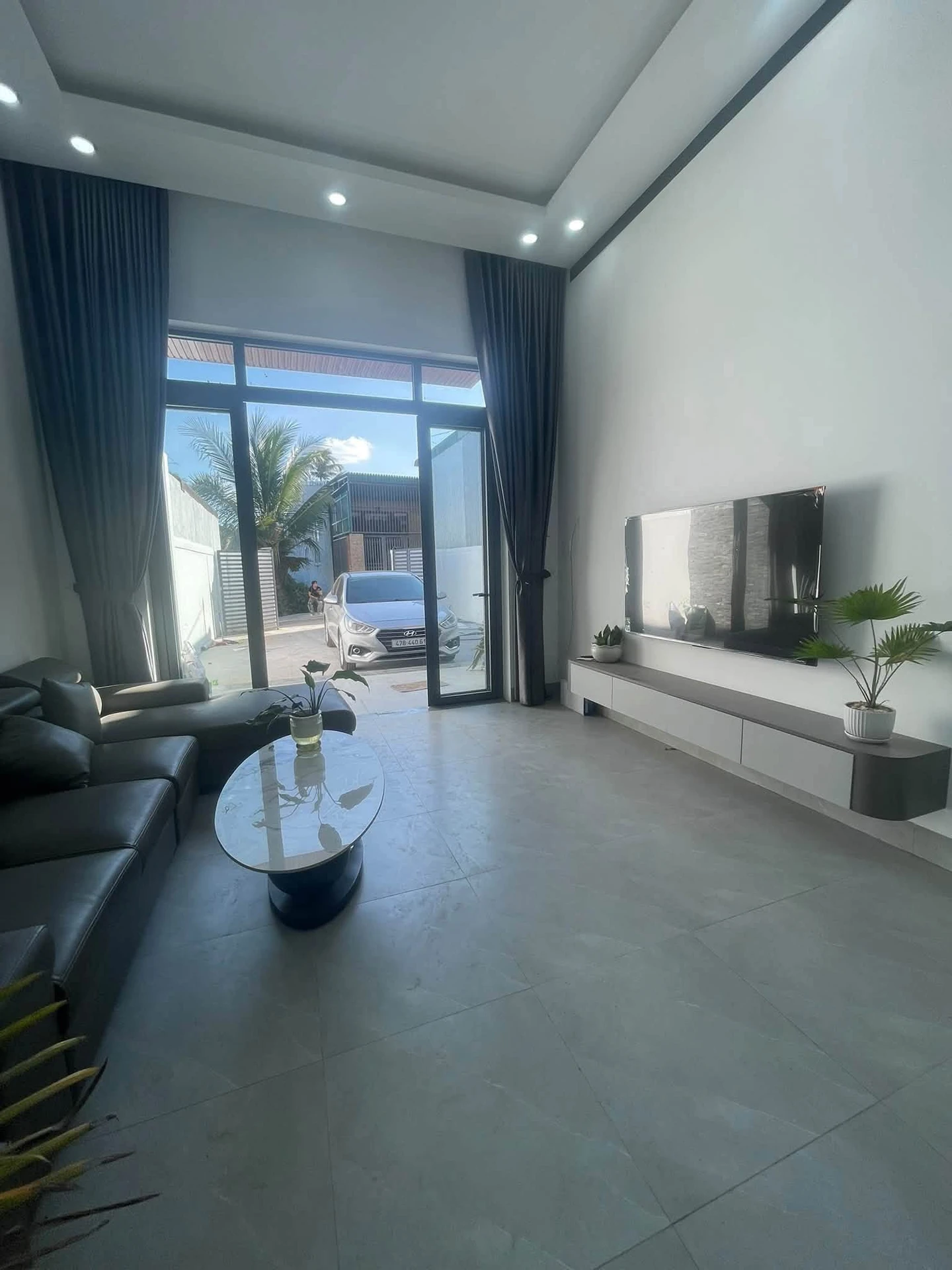 Bán nhà phố 3 PN Phường Eakao 144m² giá 2.15 tỷ - Ảnh 1