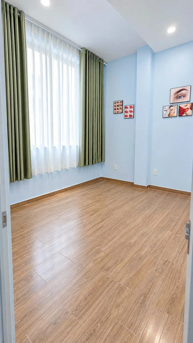 Cho thuê nhà nguyên căn 5PN, 60m², Quận 10 - Ảnh thu nhỏ 4