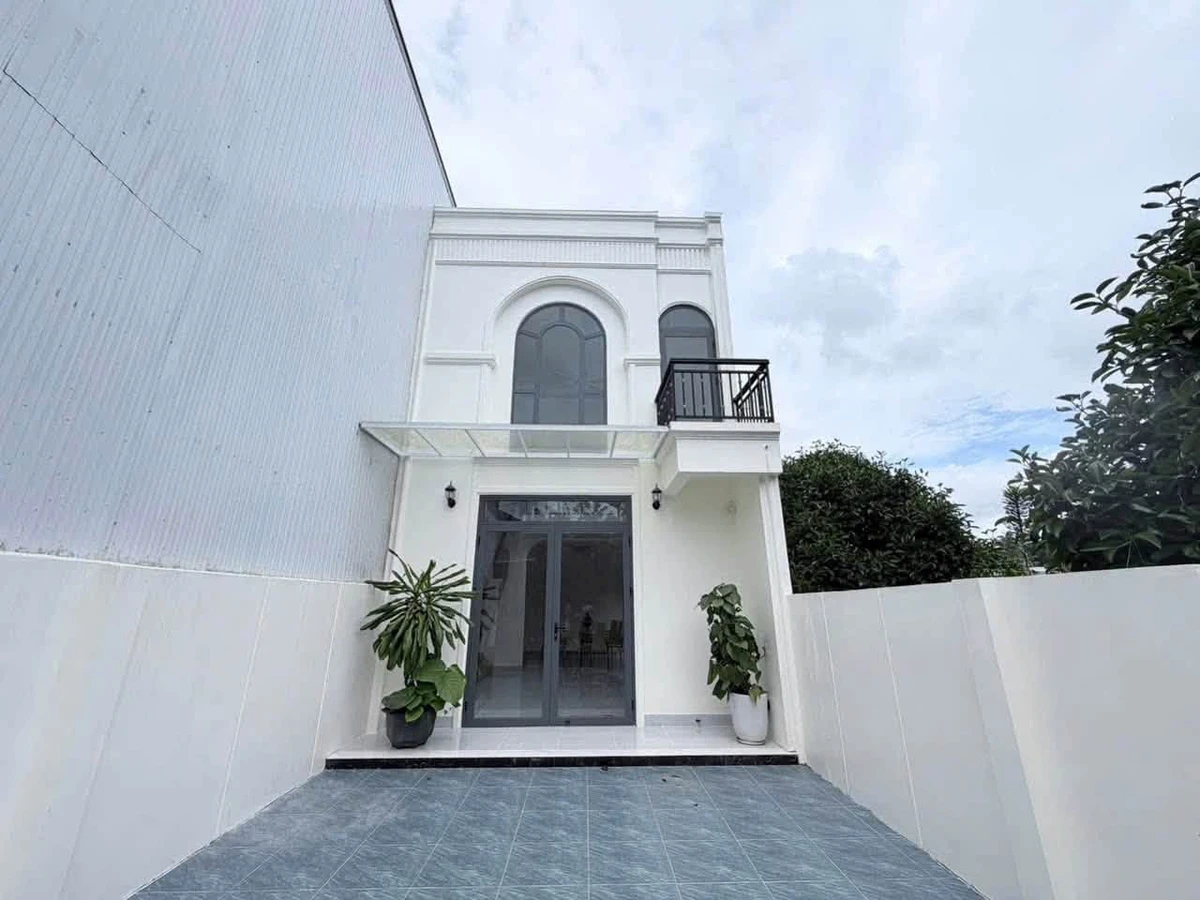 Bán nhà 1 trệt 1 lầu 3PN 80m² Bảo Lộc 2,8 tỷ - Ảnh 1