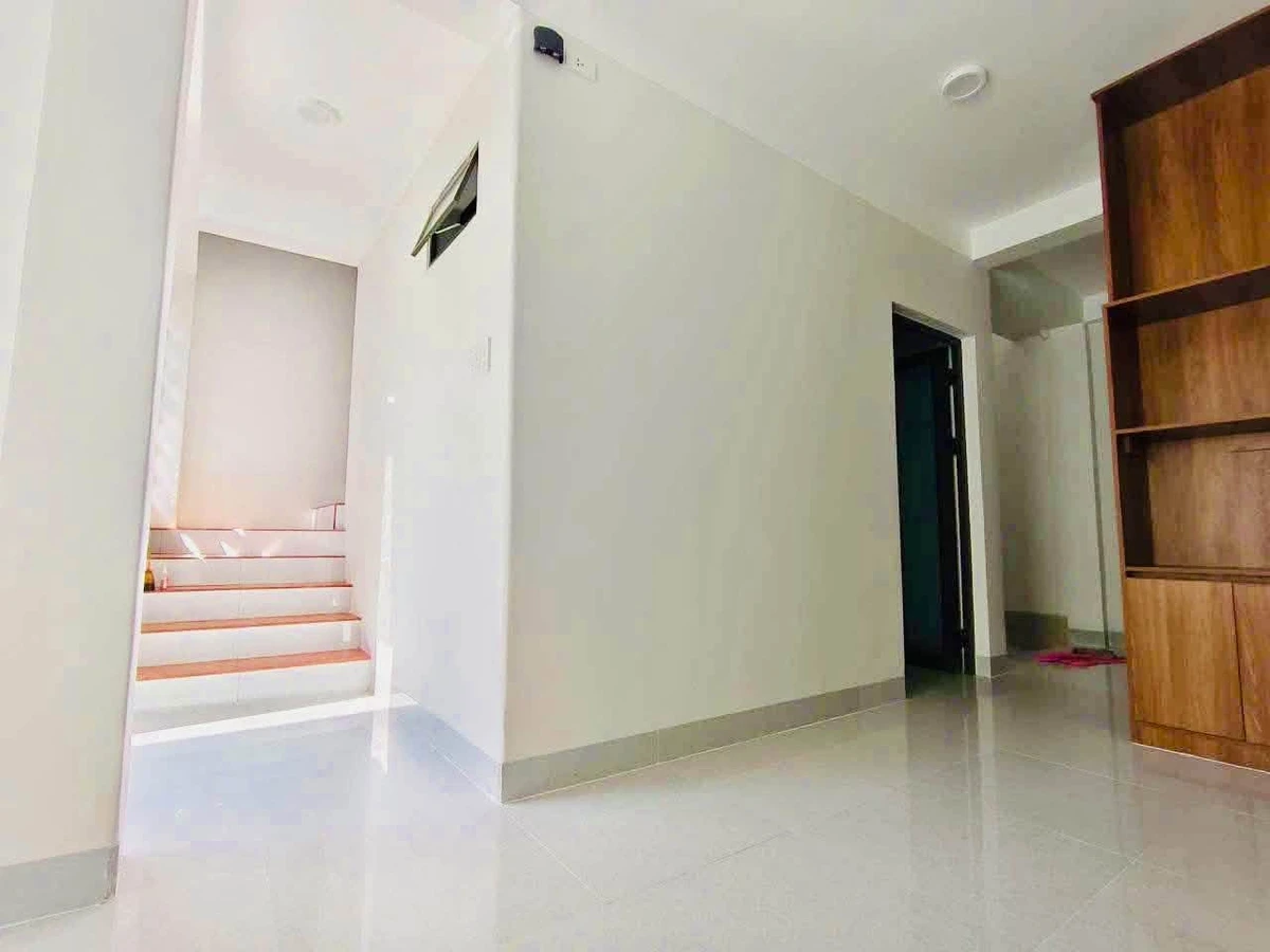 Bán nhà 2 tầng hẻm ô tô 76m2, 3 phòng ngủ đường Lê Lợi, Quảng Ngãi - Ảnh thu nhỏ 5