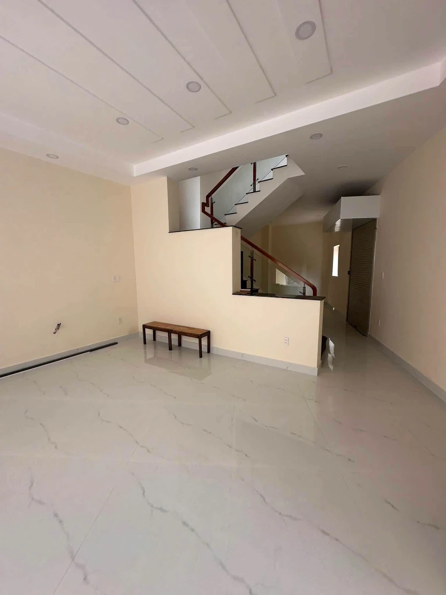 Cho thuê nhà mặt tiền góc Bùi Thị Xuân, Tân Bình 107m² 45 triệu/tháng - Ảnh thu nhỏ 3