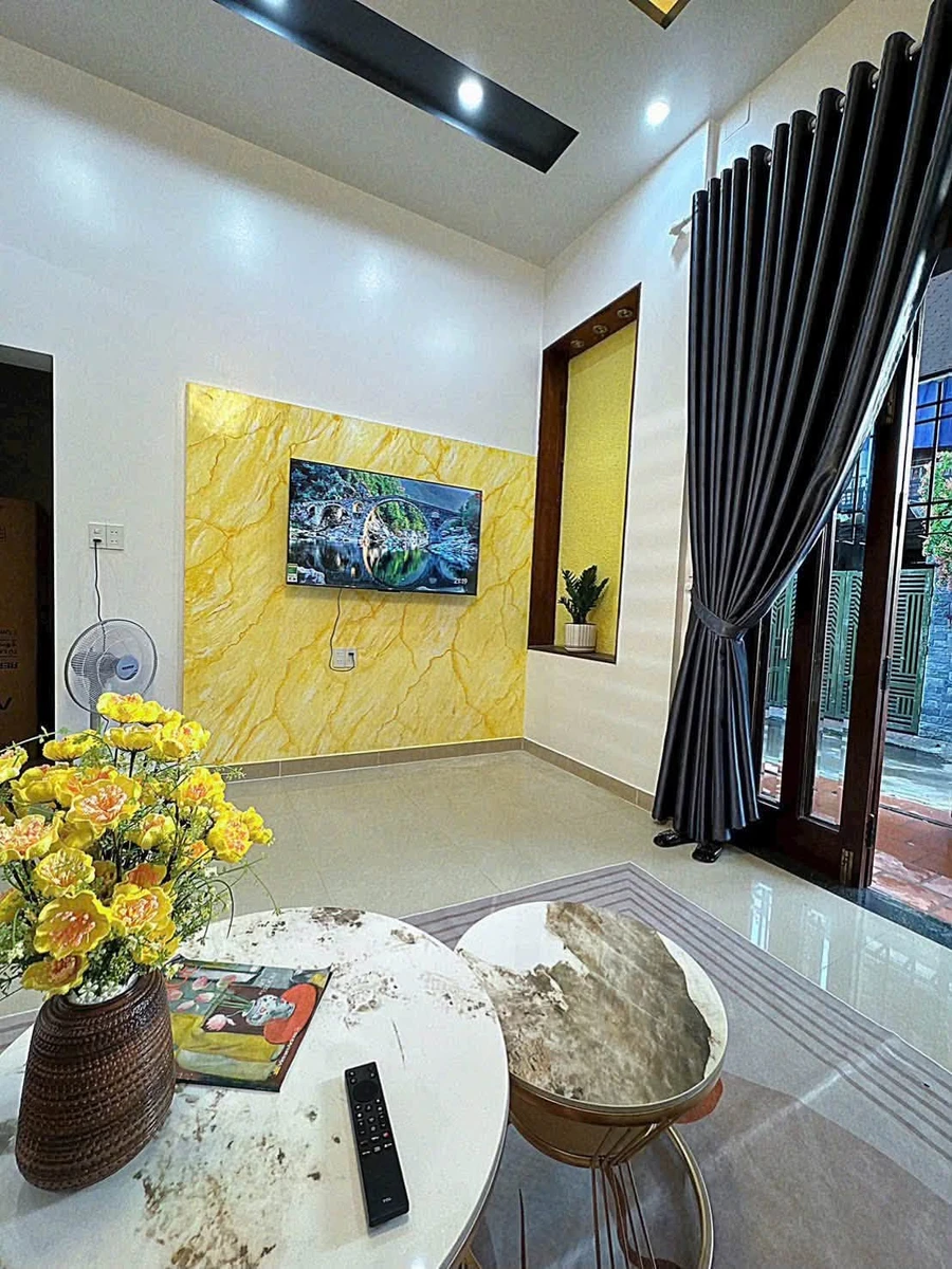 Bán nhà kiệt Phạm Văn Đồng 105m² 2 phòng ngủ 3.3 tỷ - Ảnh thu nhỏ 3