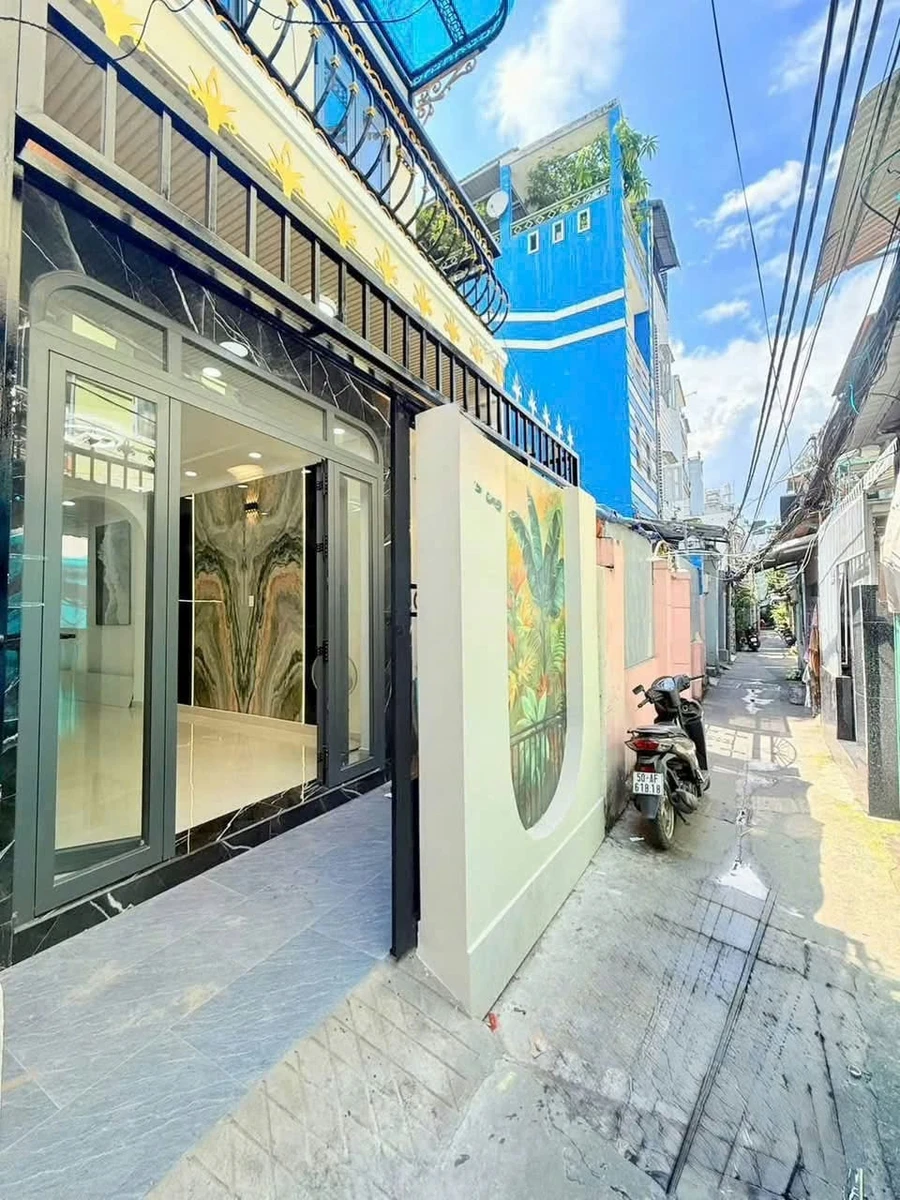 Bán nhà 3 tầng Quận 4 hẻm Đoàn Văn Bơ 65,8m² 5,25 tỷ - Ảnh thu nhỏ 2