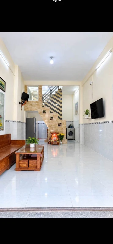 Bán nhà 3 tầng 75m² hẻm Lê Lợi Quy Nhơn 1.8 tỷ