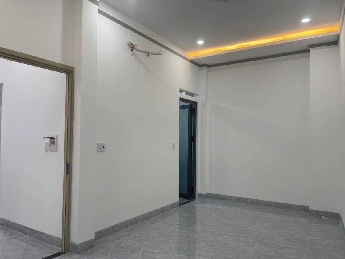 Bán nhà 2 lầu 65m2 tại Hóa An, Đồng Nai, giá 4,2 tỷ - Ảnh thu nhỏ 3
