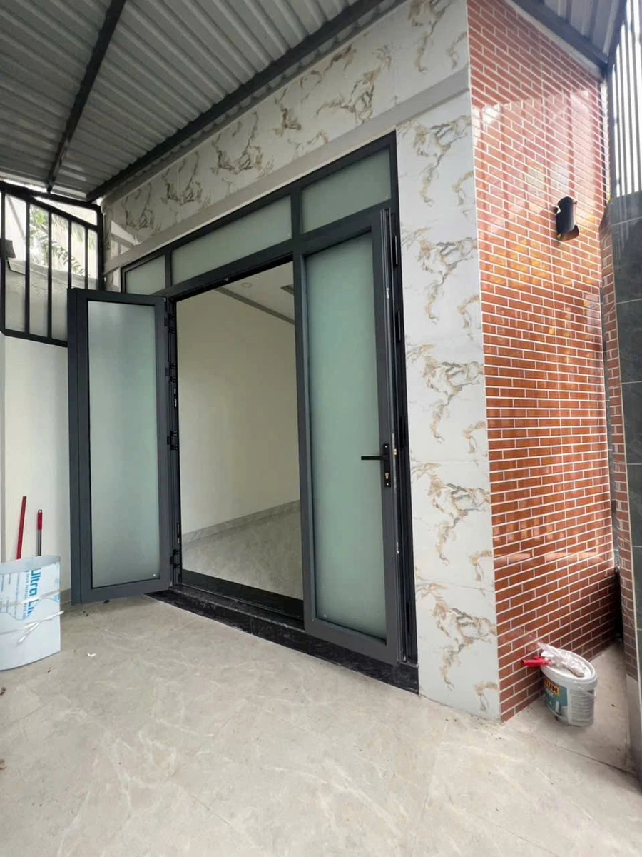 Cho thuê nhà 2PN 70m2 đường Lê Văn Chí, Thủ Đức 11tr/tháng - Ảnh 1