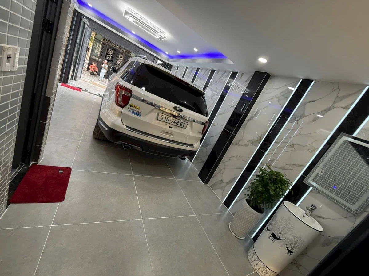 Bán nhà phố 4 tầng 236.5m² Gò Vấp 10.7 tỷ - Ảnh thu nhỏ 2
