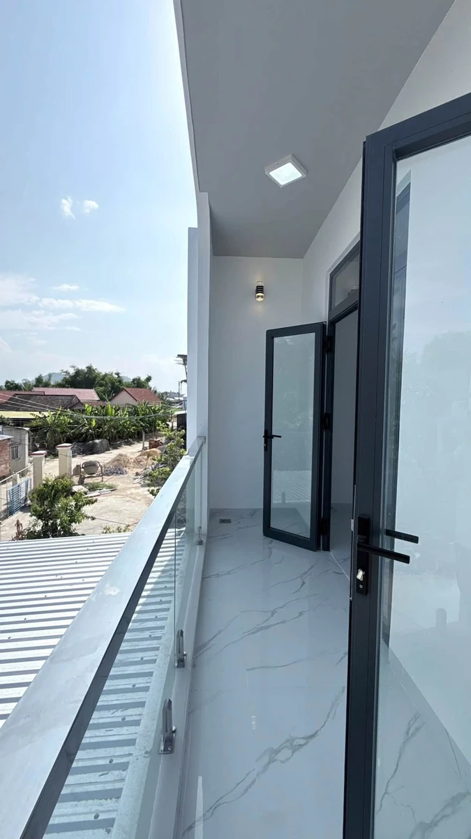 Bán nhà mới xây 96m² 3 phòng ngủ Diên Diền 2 tỷ 290 triệu - Ảnh thu nhỏ 2