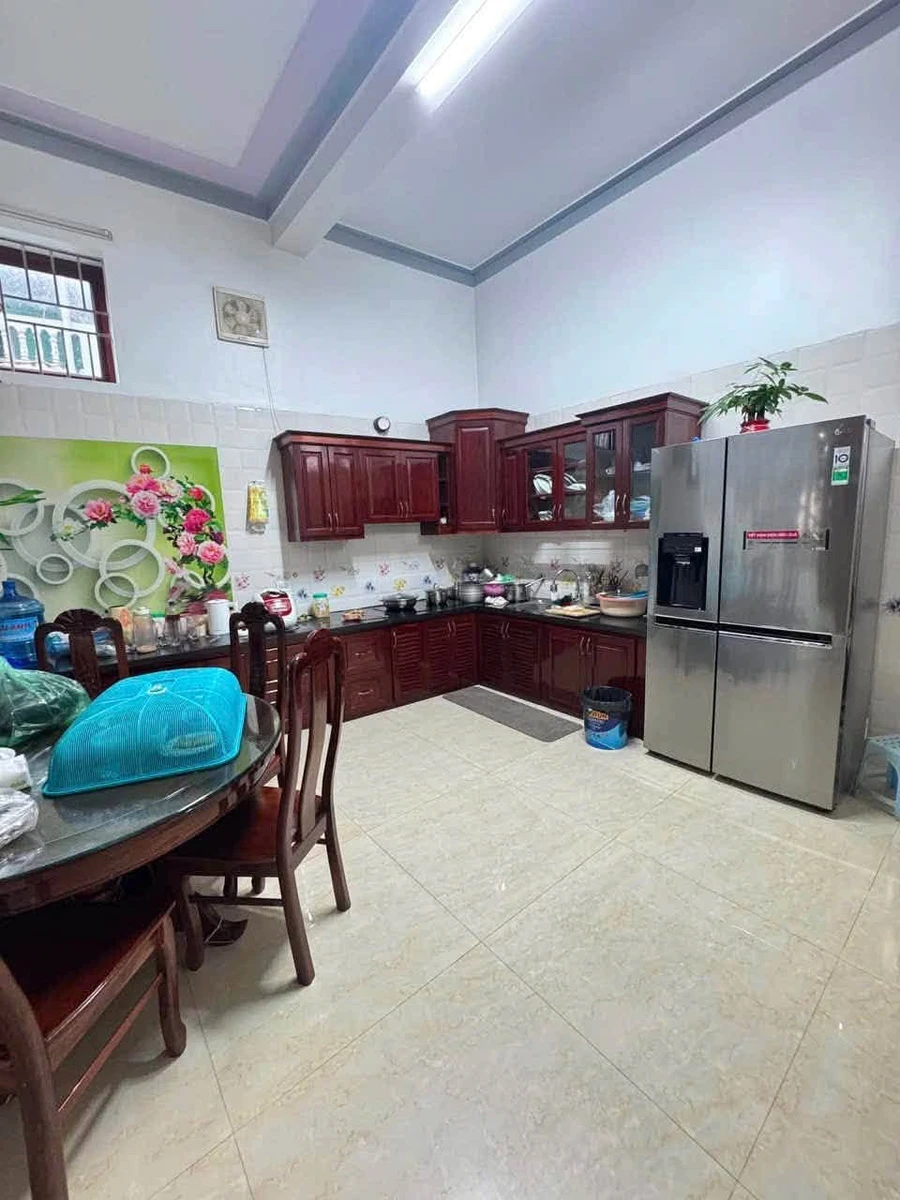 Bán nhà 3 tầng 246m² đường Hoàng Văn Thái, Tân Phú - Ảnh thu nhỏ 2