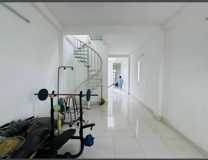 Bán nhà mặt tiền Nguyễn Văn Luông Q.6, 5 tầng, 102m² - 25 tỷ - Ảnh thu nhỏ 3