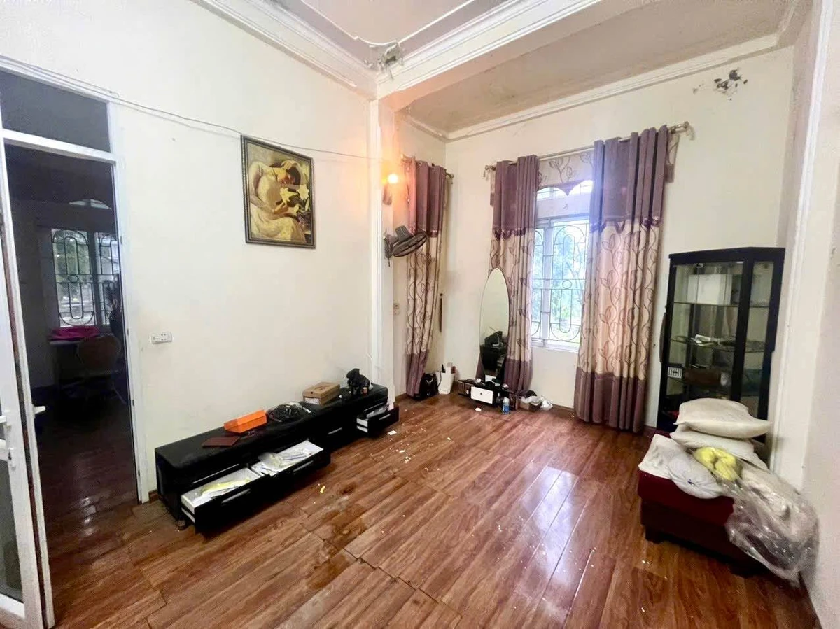 Bán nhà 2 mặt tiền đầu ve Đông Bắc Ga 70m² 6,9 tỷ - Ảnh thu nhỏ 3