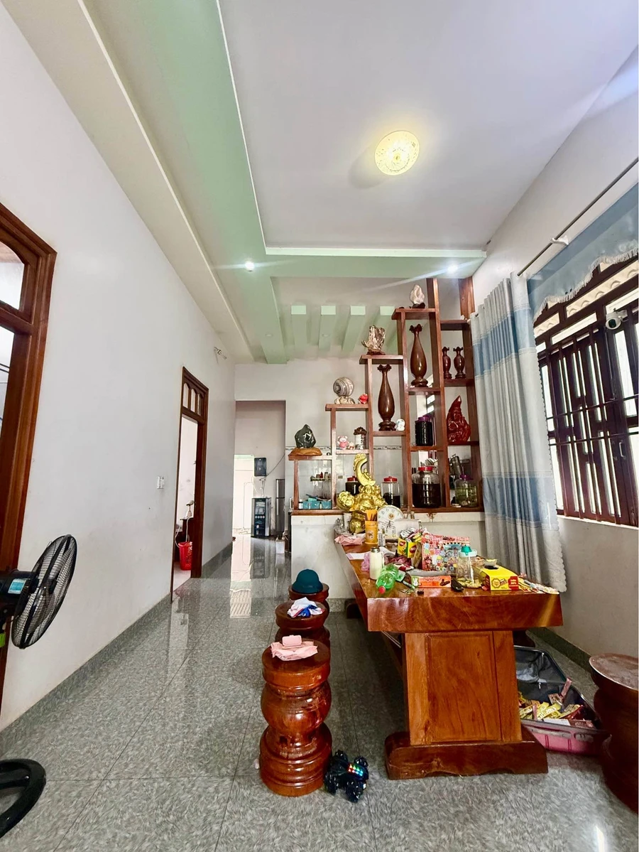 Bán nhà mái Thái 3 phòng ngủ 270m² Tiến Thành, Bình Phước - Ảnh thu nhỏ 2
