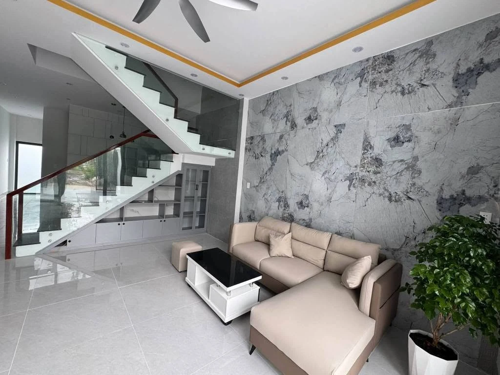 Bán nhà hẻm ô tô 3PN 2WC Phường 3 Quận 1 2,35 tỷ - Ảnh thu nhỏ 2