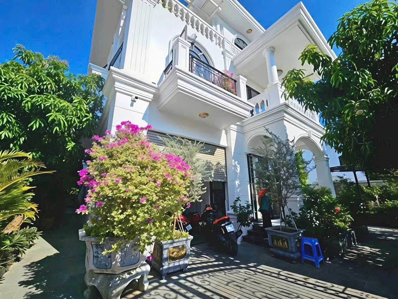 Bán biệt thự view sông 360,6m² 5PN 6WC Nha Trang - Ảnh 1