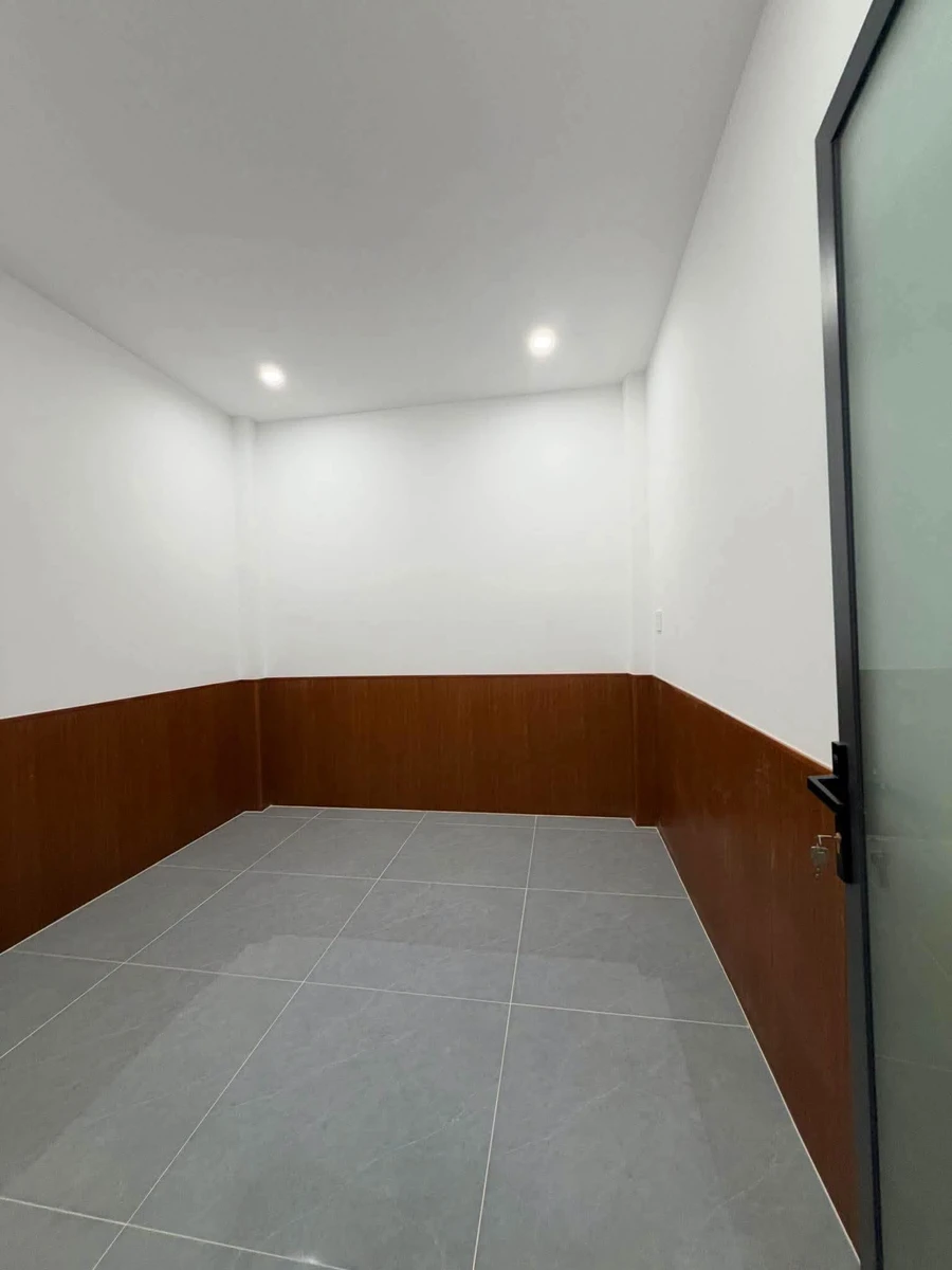 Bán nhà mới hẻm 85 Nguyễn Cư Trinh, Rạch Giá, 75m2, giá 1,38 tỷ - Ảnh thu nhỏ 4