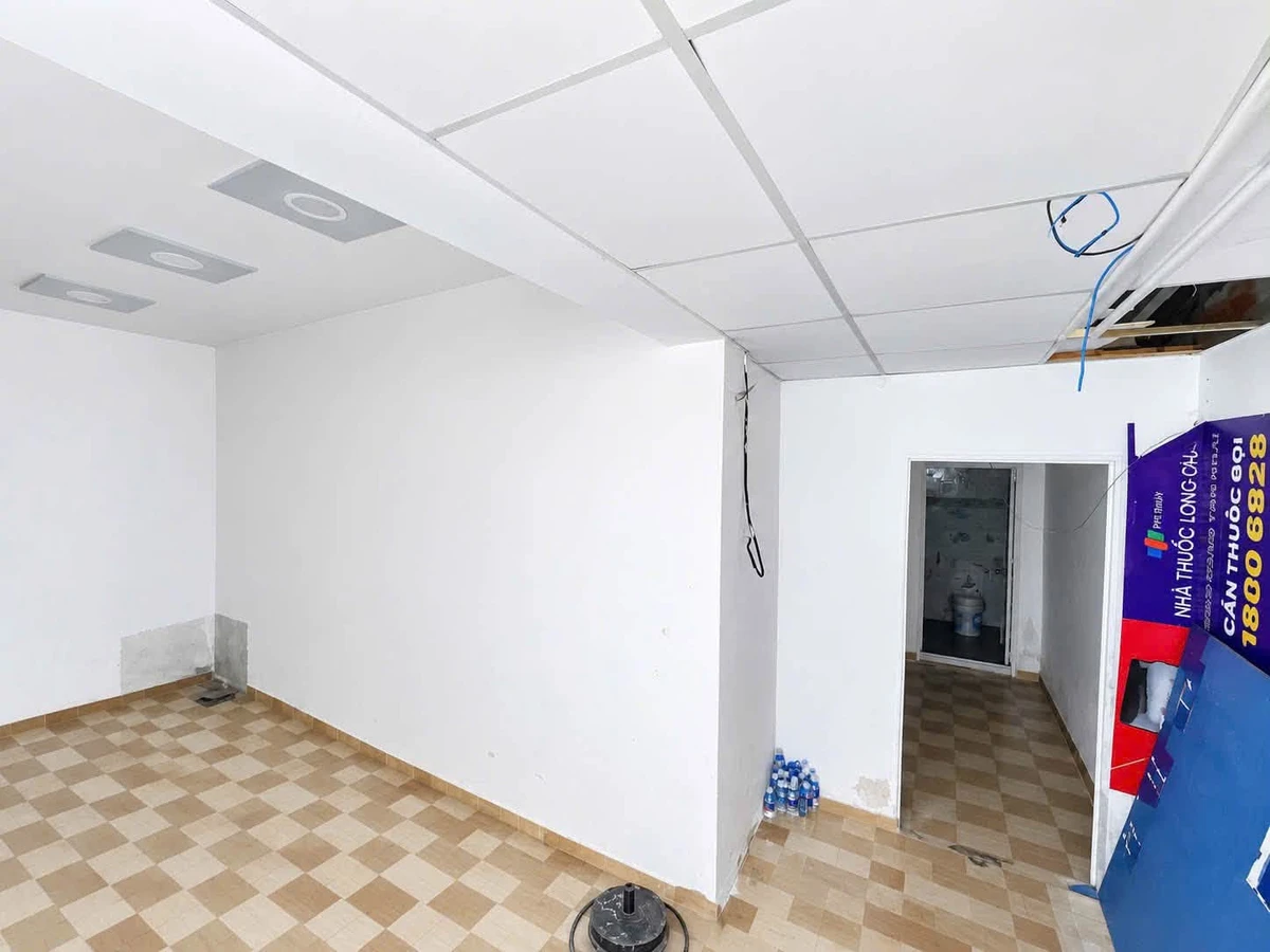 Cho thuê mặt bằng kinh doanh 60m² mặt tiền lớn Vĩnh Long - Ảnh 1