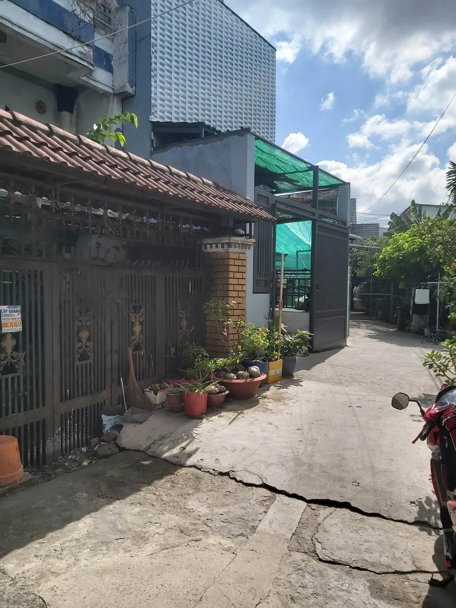 Bán gấp nhà hẻm ô tô 150m2, 1 trệt 3 lầu, hẻm Tỉnh lộ 10, Tân Tạo, Bình Tân - Ảnh thu nhỏ 4