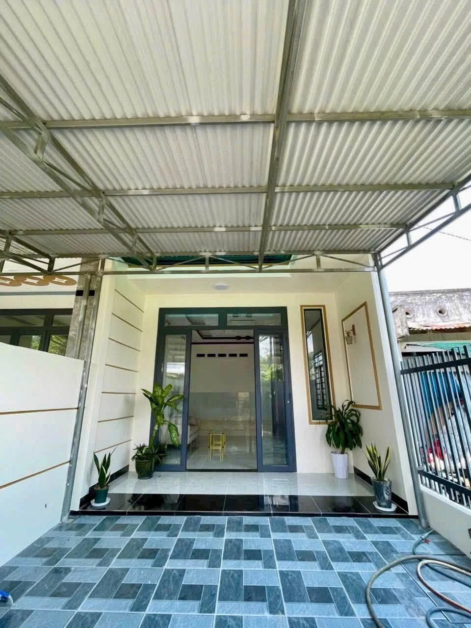 Bán nhà mới 103.5m² 2PN, khu Long Hải, Tây Ninh - Ảnh 1