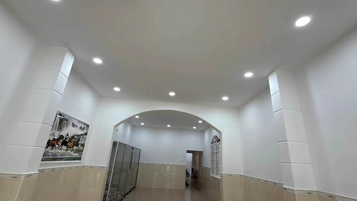 Bán đất mặt tiền Quận 9, 130m2, 5 tỷ - Ảnh 1
