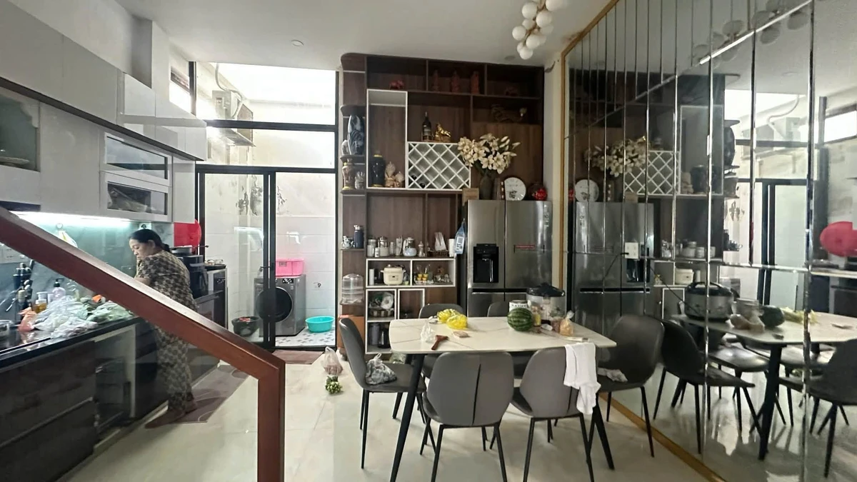 Bán nhà 2 tầng 107m2, 3 PN, 4 WC mặt tiền Phan Chu Trinh, Huế - Ảnh thu nhỏ 5