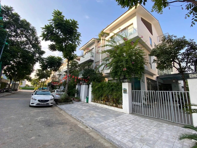 Bán biệt thự Dương Nội 200m2, 4 tầng, 20 tỷ