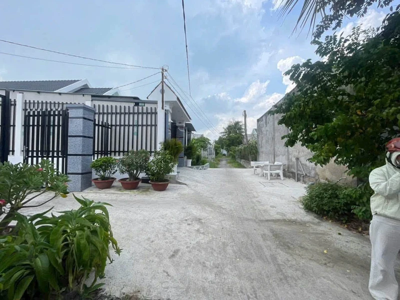 Bán 500m2 đất thổ cưu tại Bình Đức, Bến Lức, 1 tỷ 550