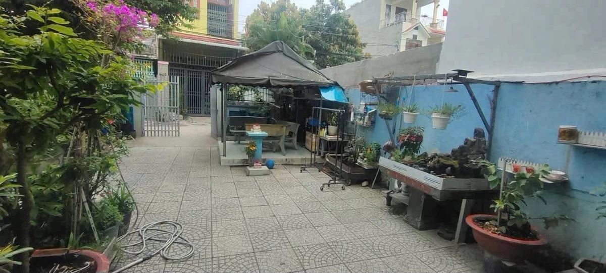 Bán đất 138,4m2 tặng nhà cấp 4 gần đường Nguyễn An Ninh, Dĩ An, Bình Dương - Ảnh thu nhỏ 2