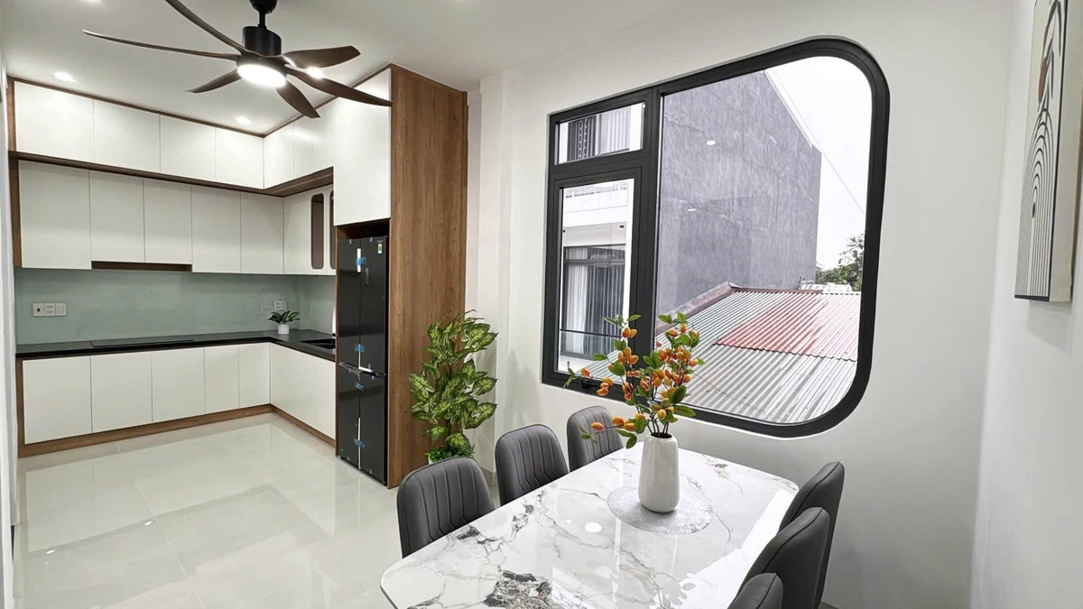 Bán nhà 3 PN, 3 WC, 2 lầu, 57m² - 3 tỷ 660 triệu, Quận 7 - Ảnh thu nhỏ 5