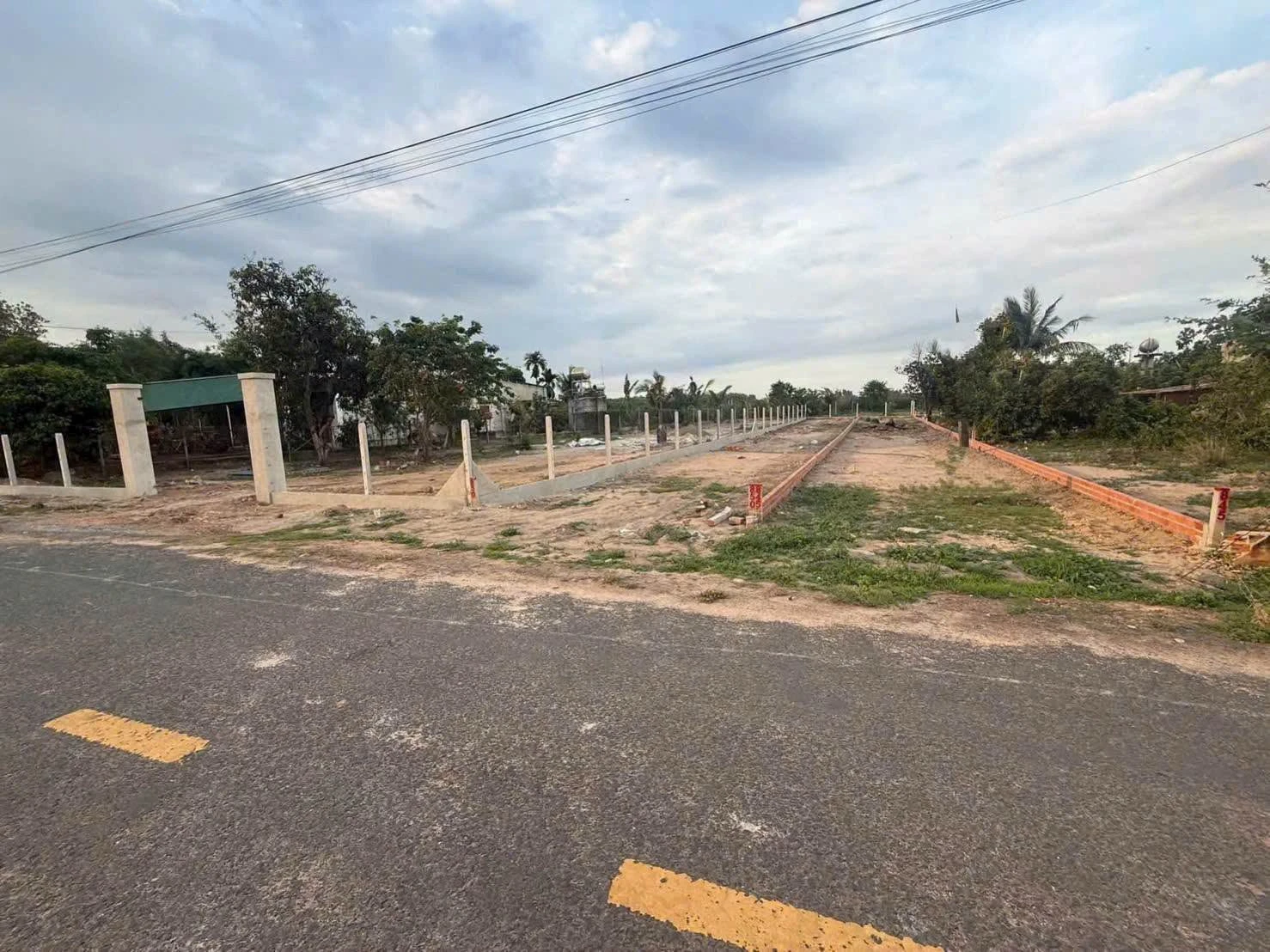 Bán đất nền 300m² Dương Minh Châu 515 triệu - Ảnh 1