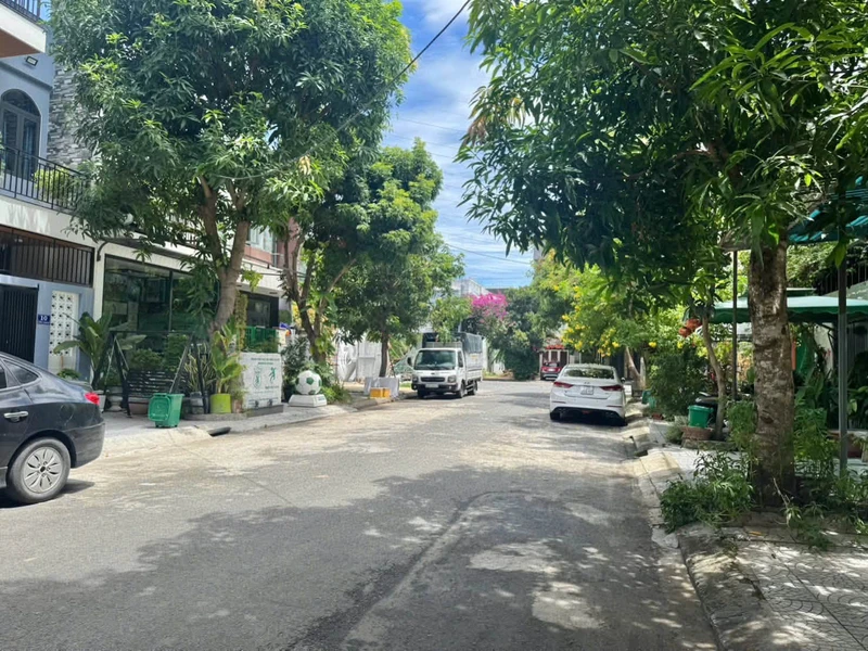 Bán nhà 100m2, 2,5 tầng Mỹ An Đà Nẵng 10 tỷ