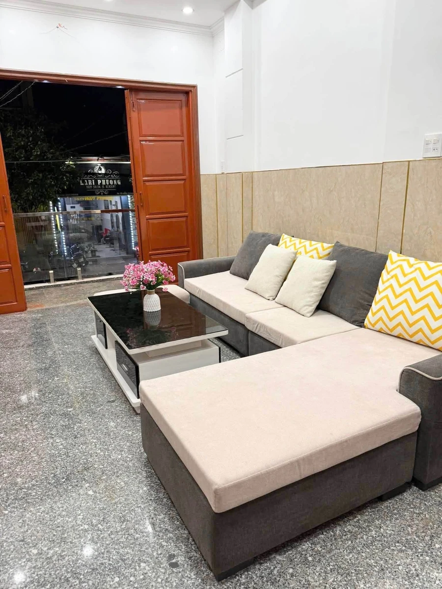 Bán nhà 3 tầng mặt tiền Tô Hiến Thành Quy Nhơn 71m² - Ảnh thu nhỏ 4