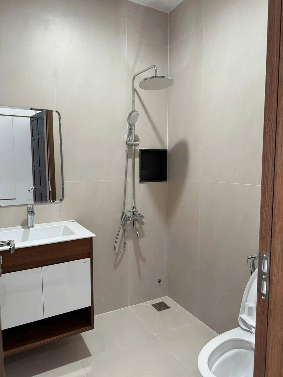 Cho thuê nhà 3 tầng nội thất cao cấp Hòa Cường Đà Nẵng 28 triệu/tháng - Ảnh thu nhỏ 3