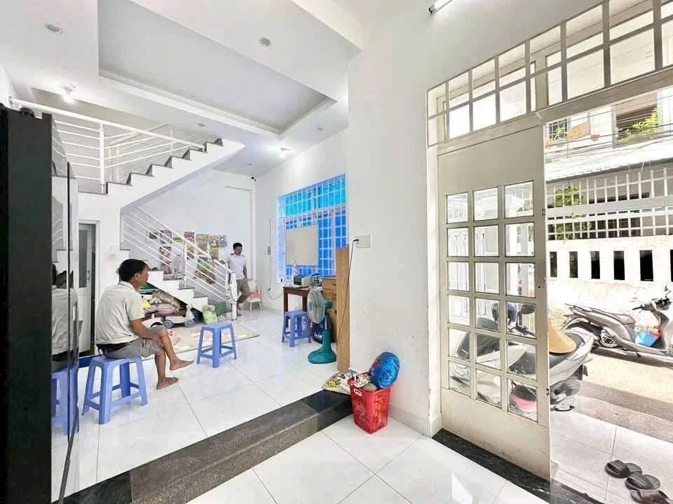 Bán nhà hẻm ô tô 2 phòng ngủ 43m² Vũng Tàu - Ảnh 1