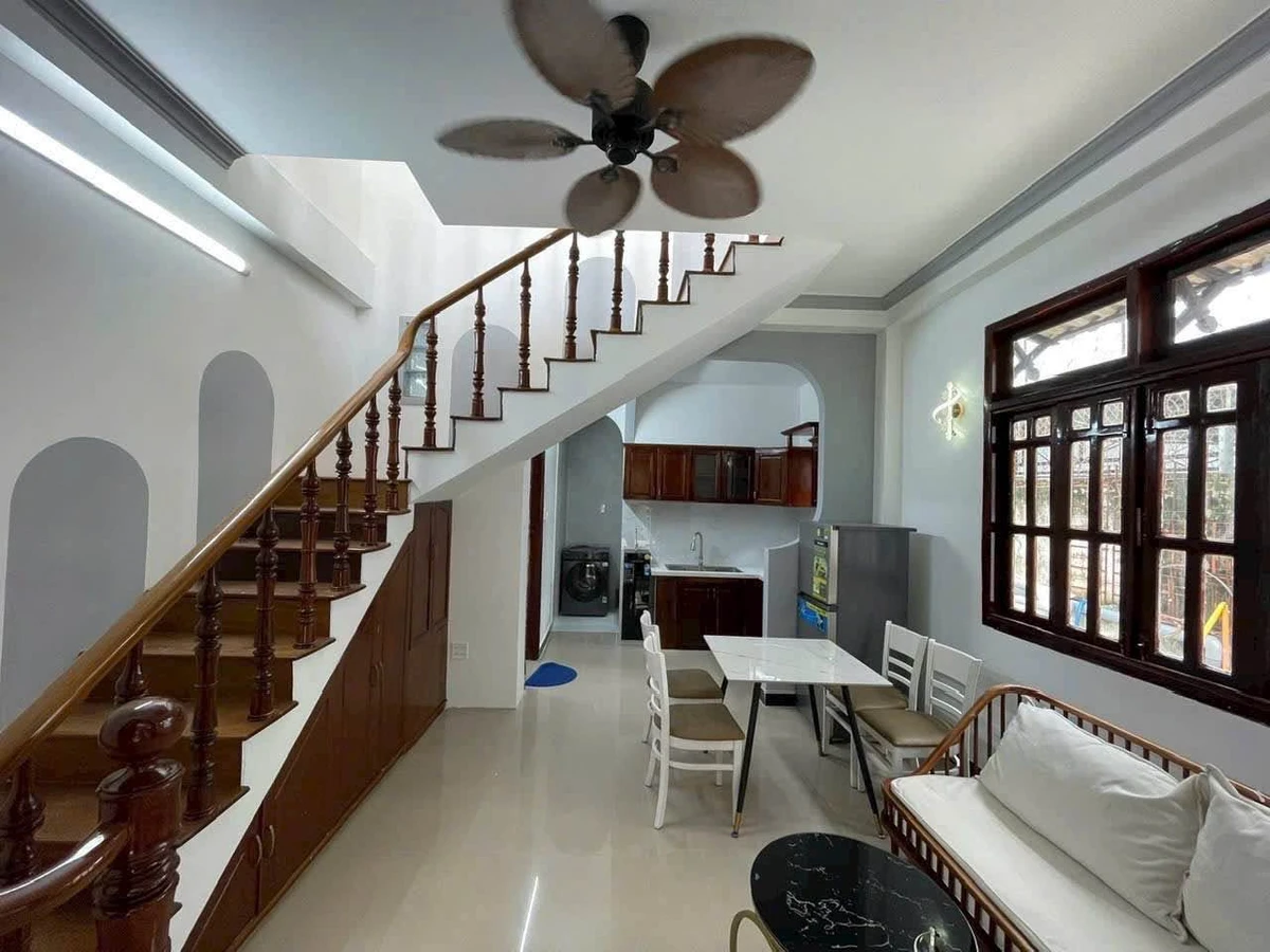 Bán nhà lầu 2PN 70m² 1 tỷ 850 triệu Phú Thủy Phan Thiết - Ảnh 1