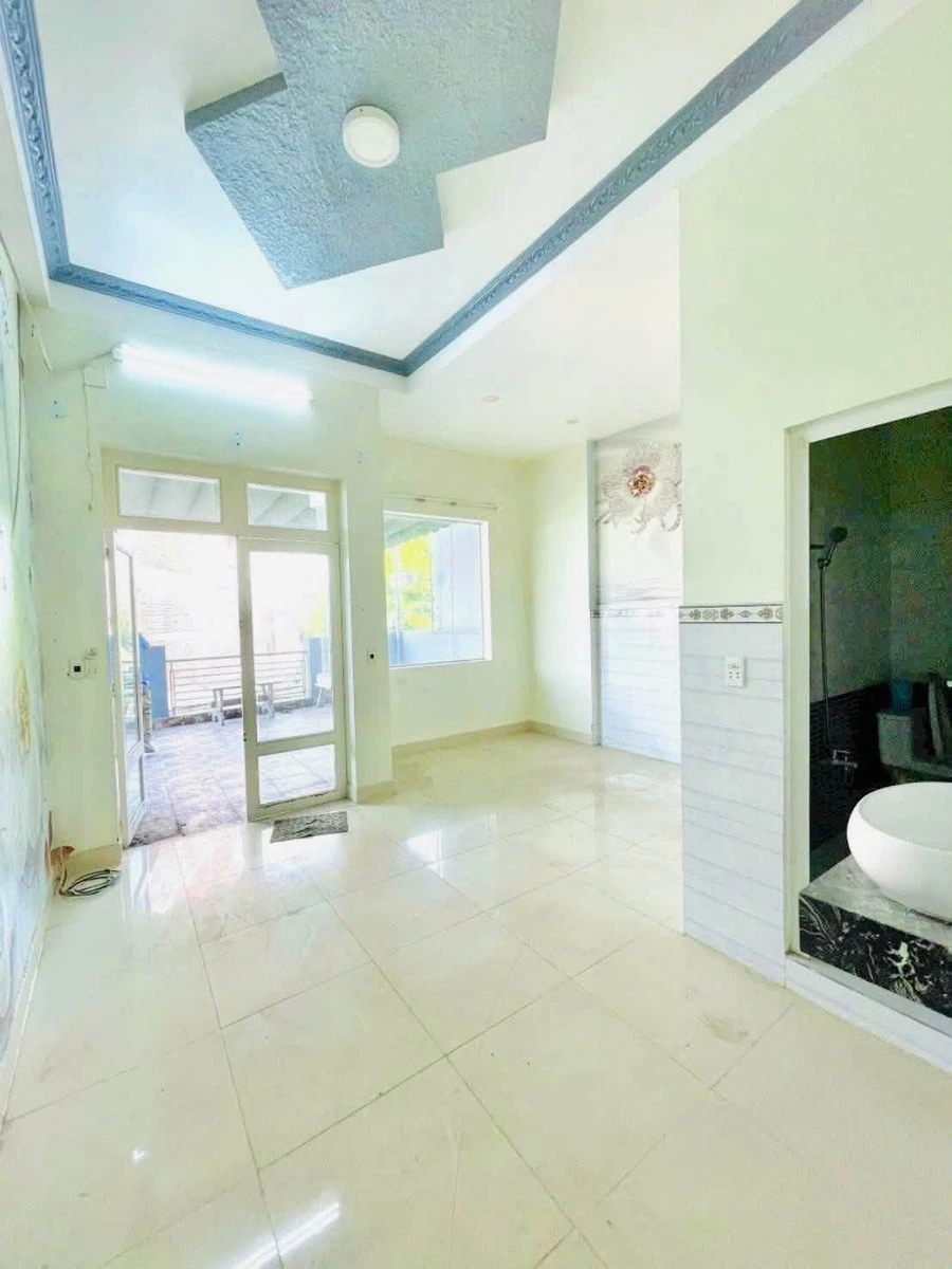 Bán nhà 3 tầng 96m2 Phú Hữu 6.1 tỷ - Ảnh thu nhỏ 3