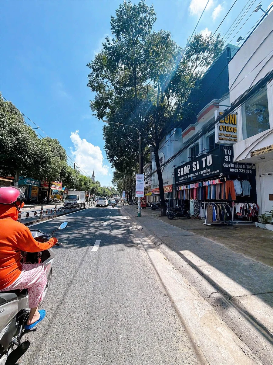 Bán nhà 3 lầu mặt tiền Nguyễn Ái Quốc, Biên Hoà, 200m² - Ảnh thu nhỏ 3