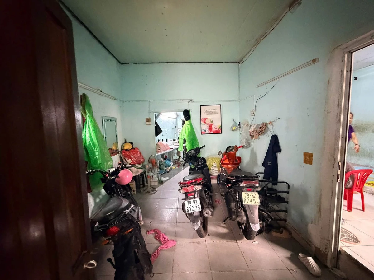 Bán nhà 2PN cạnh biển Hòn Chồng, Nha Trang, 54.6m2, 2.56 tỷ - Ảnh thu nhỏ 2