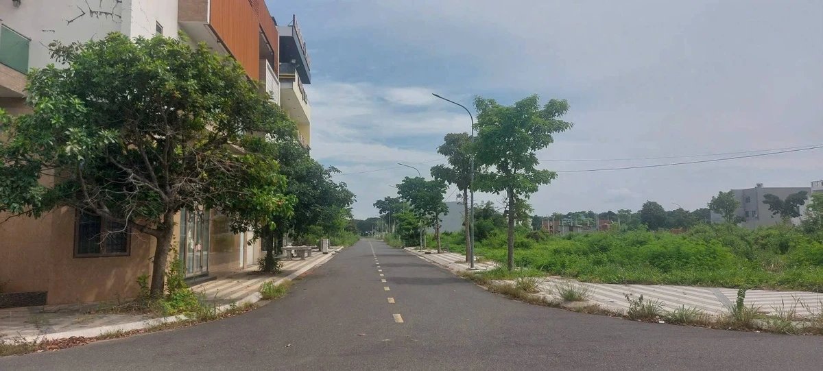 Bán lô đất góc 6x23 thổ cư 110m2 Thanh Sơn C, Hòa Long, TP Bà Rịa giá 2,69 tỷ - Ảnh thu nhỏ 2
