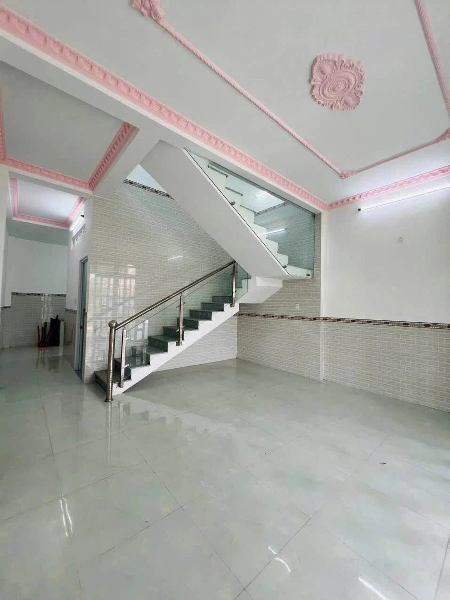 Bán nhà mặt tiền 83m2, 2 phòng, Cần Giuộc - Ảnh thu nhỏ 3