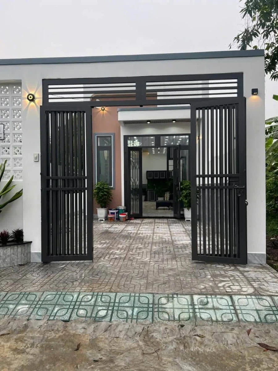 Bán nhà 5x30m sổ riêng hoàn công, 3PN 2WC, Mỹ Hạnh Nam, Đức Hòa, Long An - Ảnh 1