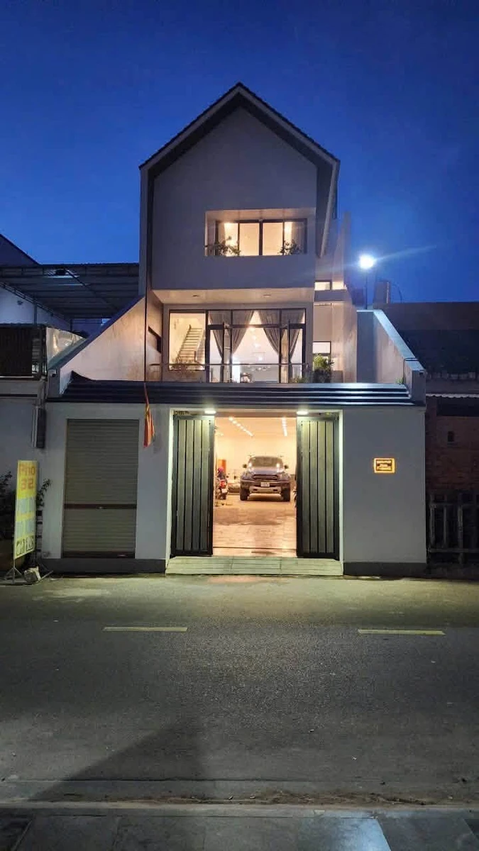 Bán nhà 1 trệt 2 lầu 103m2 KDC Phố Biển Ocean Dunes, Phan Thiết - Ảnh 1