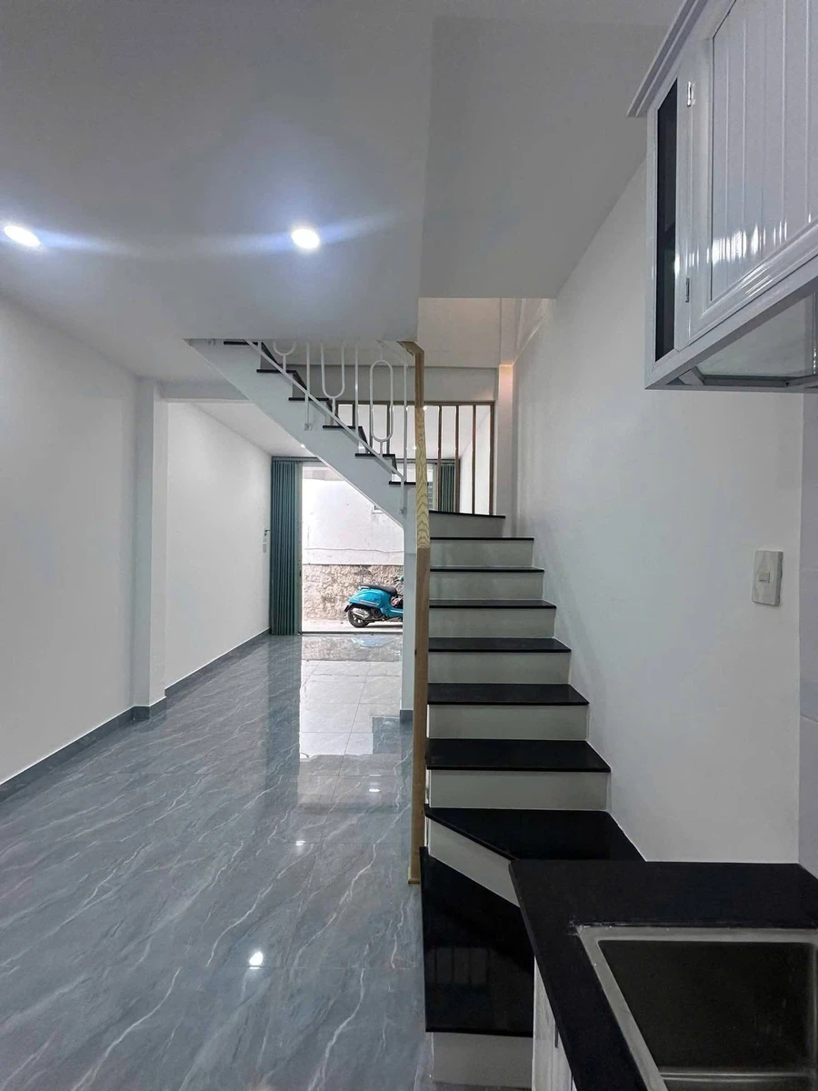Nhà hẻm Nha Trang 2PN, 59.5m², 2.75 tỷ - Ảnh 1