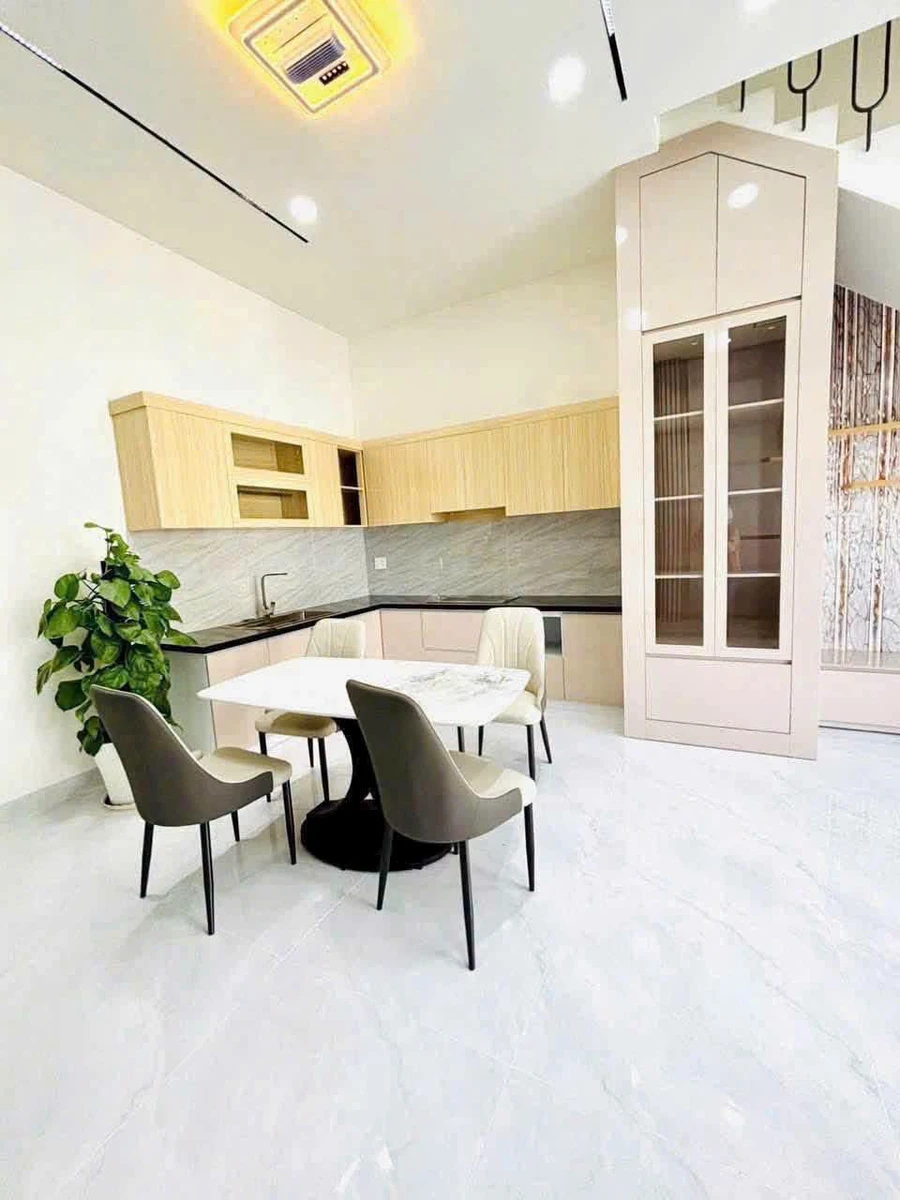 Bán nhà mặt tiền đường nhựa 5x18m, 1 trệt 2 lầu 3PN tại Định Hòa, Thủ Dầu Một, Bình Dương - Ảnh thu nhỏ 5