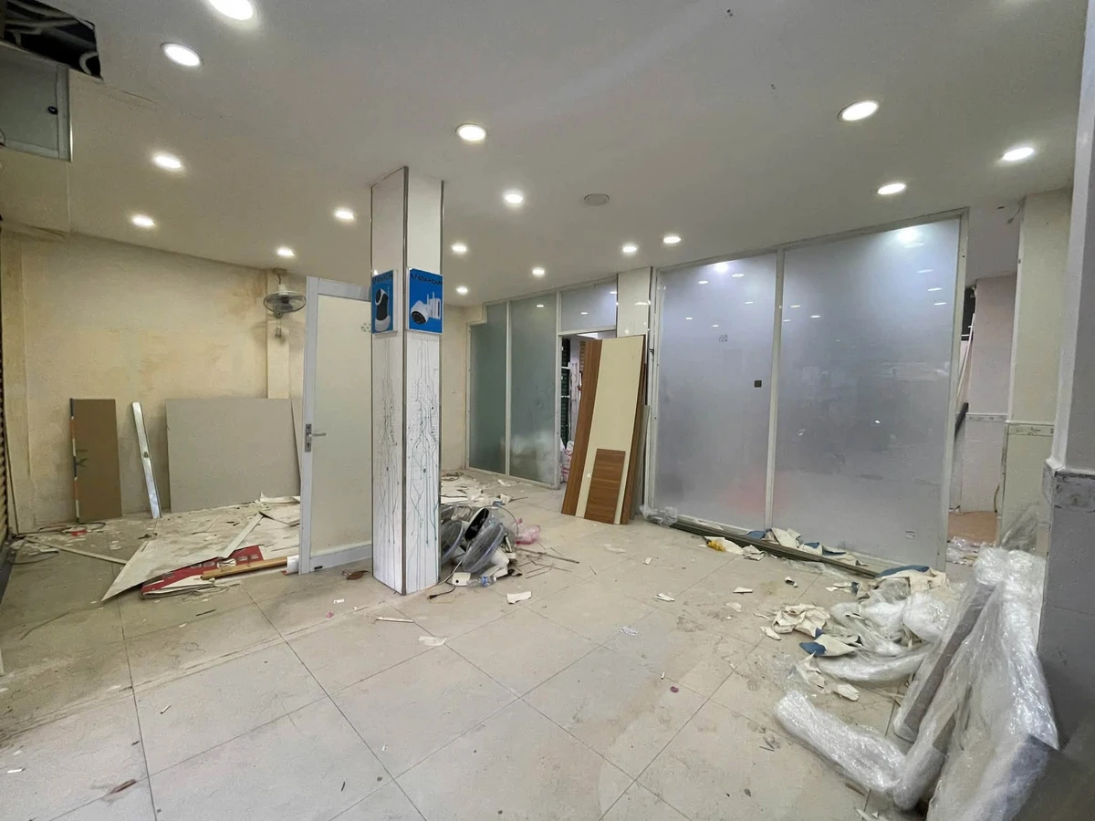 Cho thuê mặt bằng 40m2 Nhật Tảo Quận 10 - Ảnh thu nhỏ 4