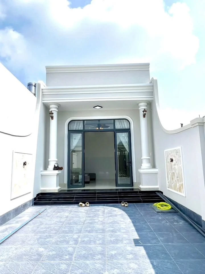 Bán nhà phố tân cổ điển 144m² Bình Tân, 1 tỷ 860 triệu - Ảnh thu nhỏ 2