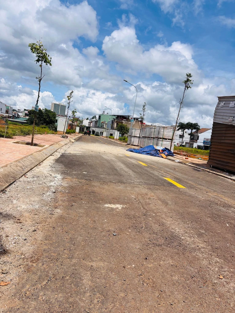 Bán đất thổ cư 100% 5x20m đường Phùng Khắc Khoan, TDC AmaJhao, giá 4,8 tỷ - Ảnh thu nhỏ 2