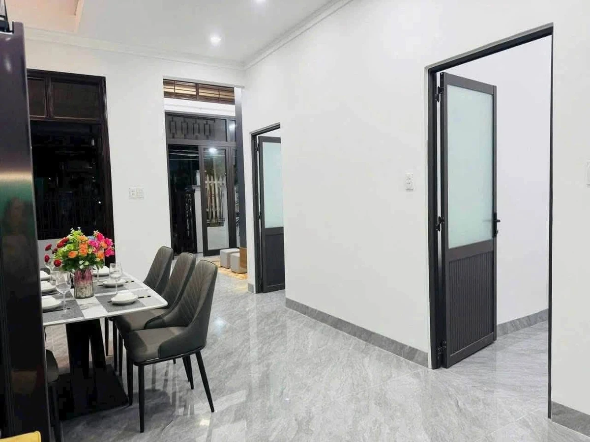 Bán nhà hẻm Nguyễn Trãi 92m², 2 phòng ngủ, 1,7 tỷ - Ảnh thu nhỏ 4