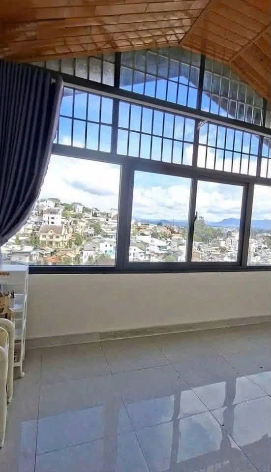 Nhà phố mặt tiền Đà Lạt 98m² 9,8 tỷ đường Ngô Thì Nhậm - Ảnh thu nhỏ 4