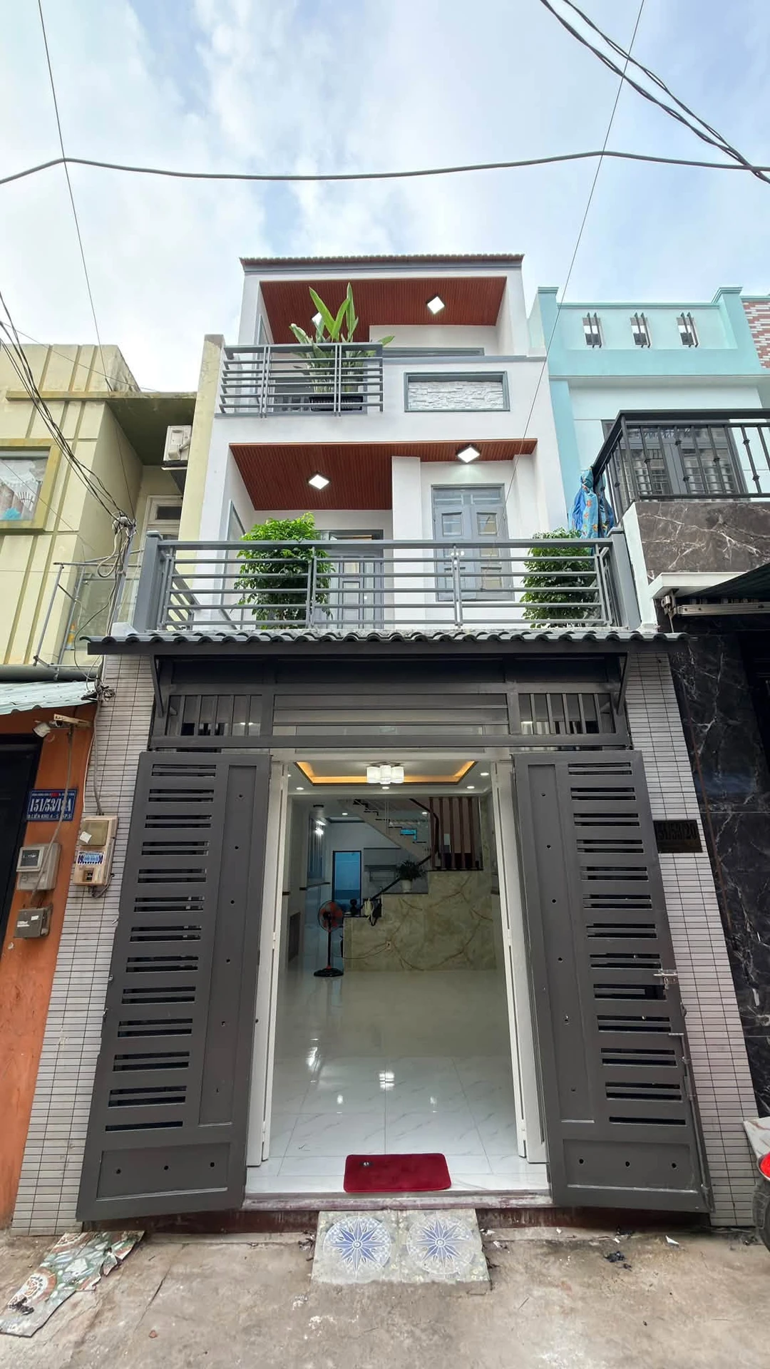 Bán nhà 3 tầng 4x16m, 4PN, ô tô ngủ nhà, Bình Tân, giá 5,1 tỷ - Ảnh 1