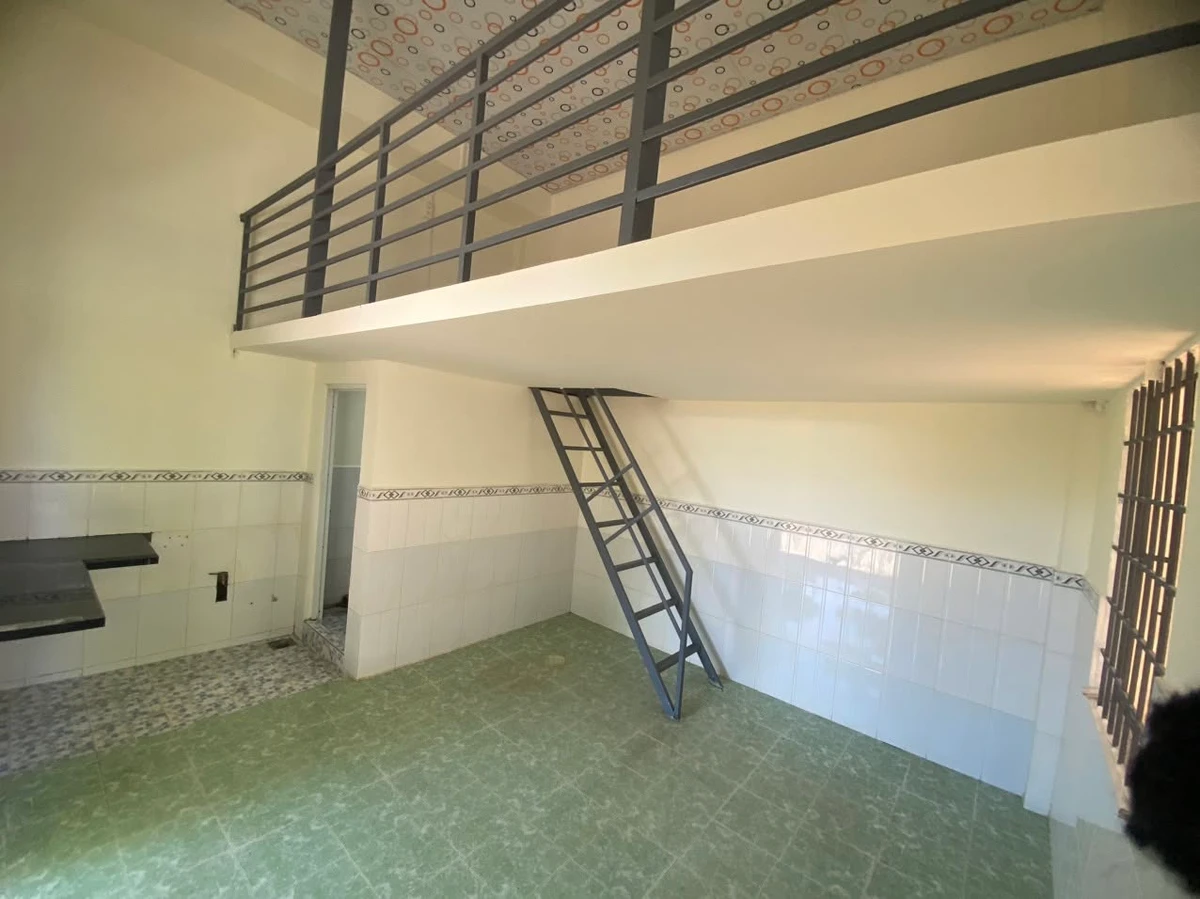 Bán dãy nhà trọ 6x17m, 4 phòng, Quận 1 - Ảnh thu nhỏ 4